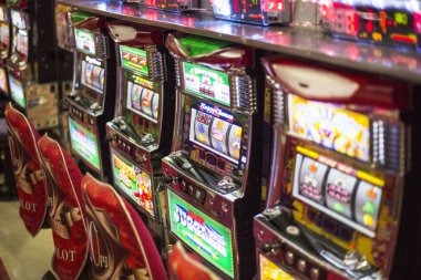Live baccarat table on fastwin77 with professional dealer